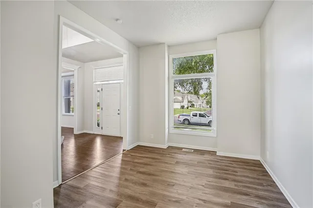 $622,500 | 14157 Bond Street, Overland Park, KS 66221