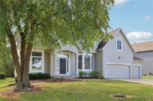 $622,500 | 14157 Bond Street, Overland Park, KS 66221