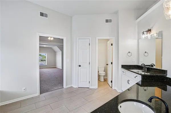 $615,000 | 14157 Bond Street, Overland Park, KS 66221