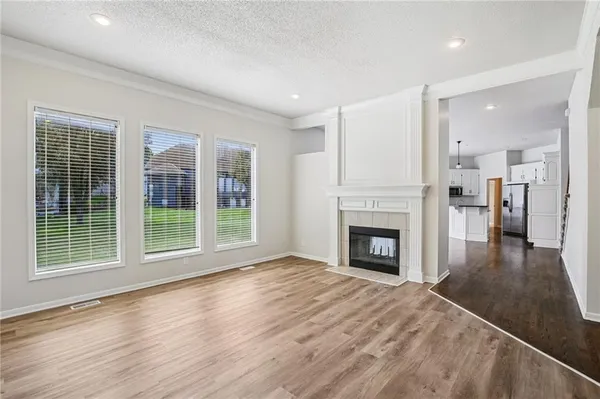 $615,000 | 14157 Bond Street, Overland Park, KS 66221