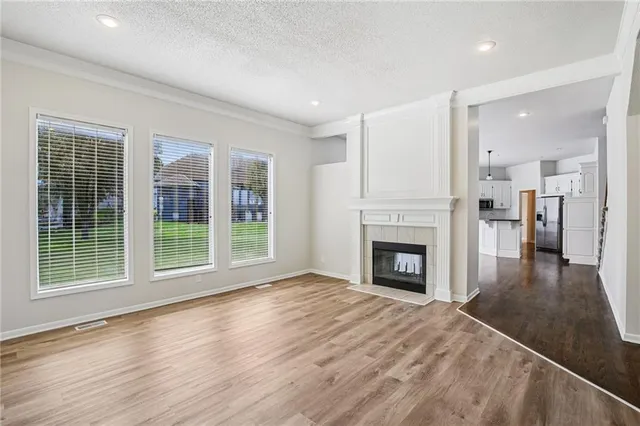 $622,500 | 14157 Bond Street, Overland Park, KS 66221