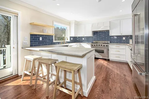 $1,899,000 | 415 Sarles Street, Bedford Corners, NY 10549