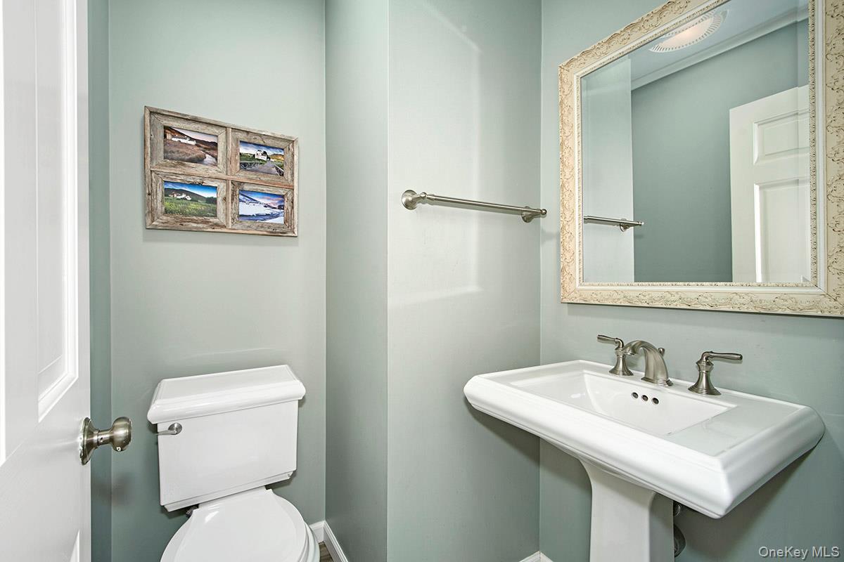 415 Sarles Street Mount Kisco, NY 10549 - Photo 20 of 43