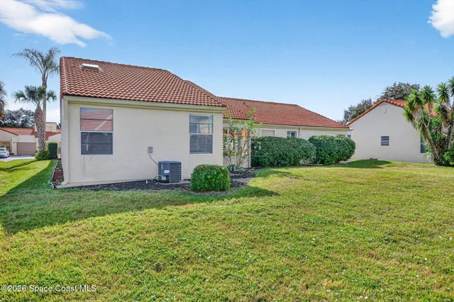 a view of outdoor space and garden