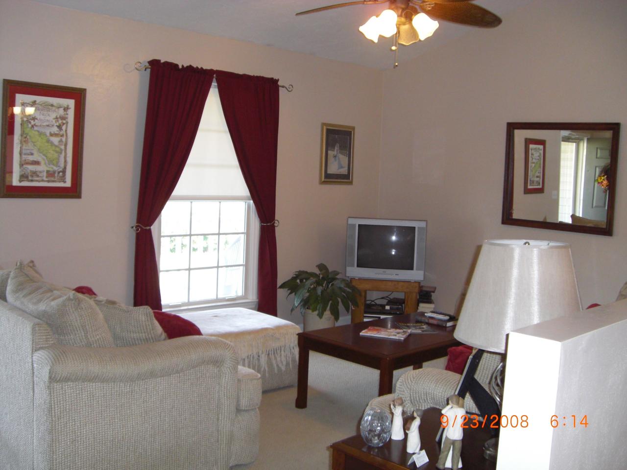 5404 Stewartsville Road Moneta, VA 24121 - Photo 2 of 6 Great Room