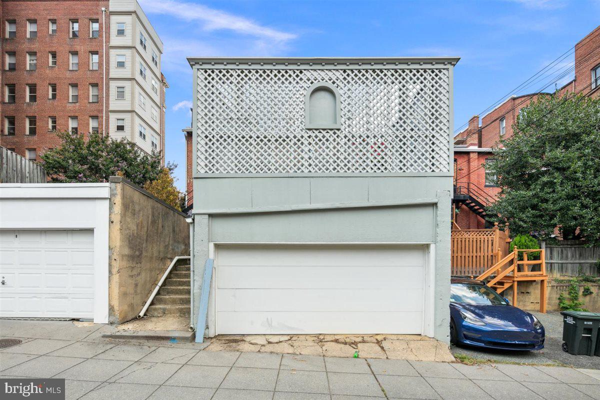 1836 Belmont Road Northwest Washington, DC 20009 - Photo 18 of 50