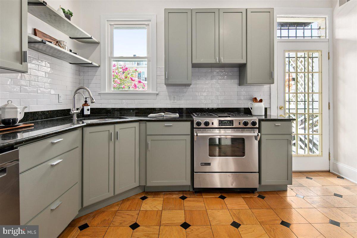 1836 Belmont Road Northwest Washington, DC 20009 - Photo 36 of 50