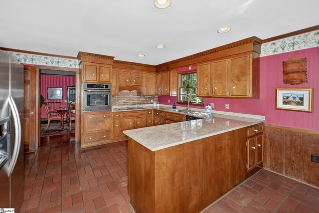 $739,900 | 206 Honey Horn Drive, Simpsonville, SC 29681