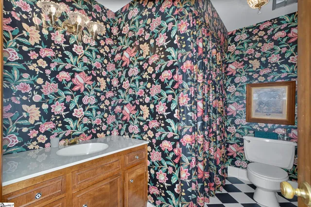 $739,900 | 206 Honey Horn Drive, Simpsonville, SC 29681