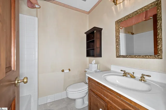 $739,900 | 206 Honey Horn Drive, Simpsonville, SC 29681