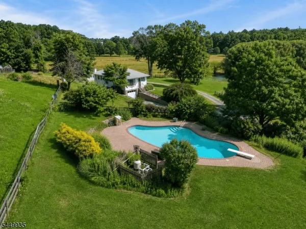 $1,100,000 | 17 Ferguson Road, Wantage, NJ 07461