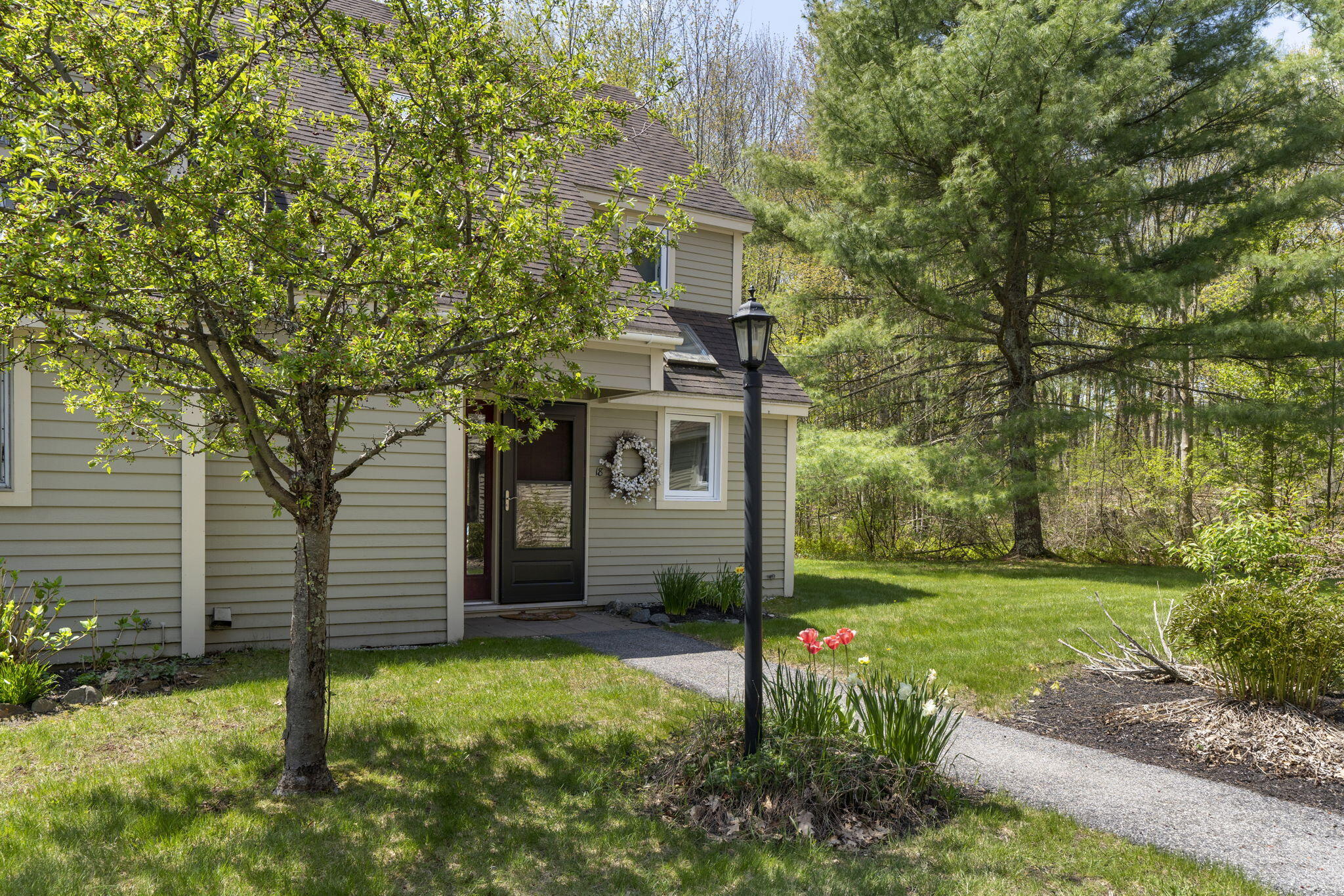 18 Linwood Road, Unit 18 Freeport, ME 04032 - Photo 2 of 33 18 Linwood