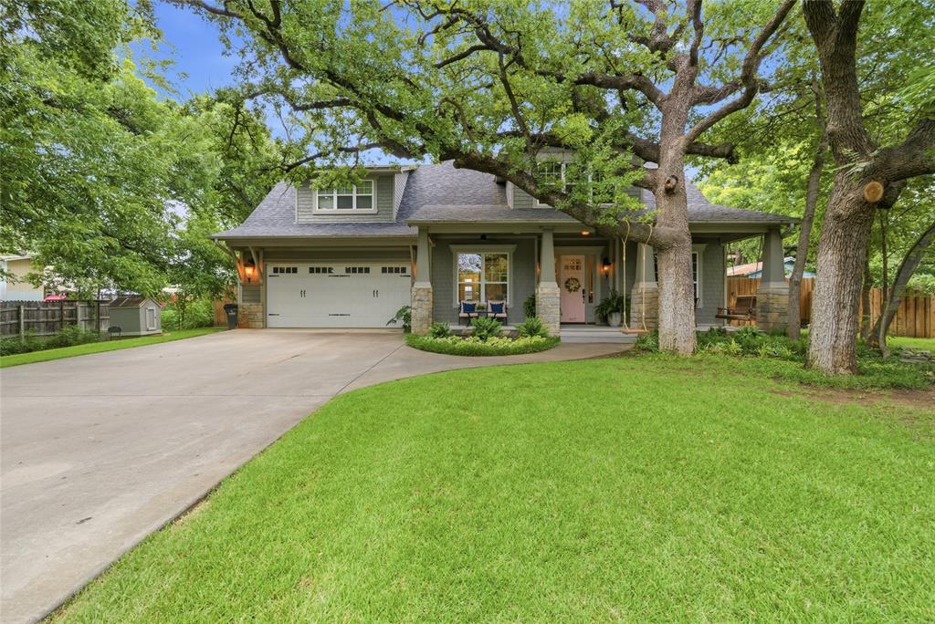 907 Cherry Street Graham, TX 76450 - Photo 3 of 40
