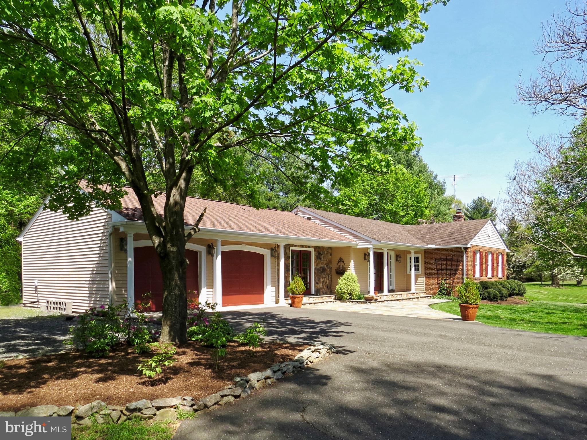 8908 Woodward Road Marshall, VA 20115 - Photo 3 of 53 Studio and two-car garage added on to the house.