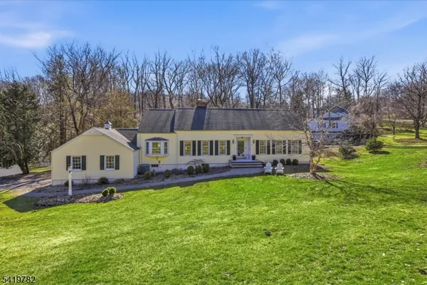 $1,150,000 | 20 Fieldstone Drive, Morristown, NJ 07960