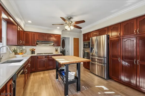 $1,150,000 | 20 Fieldstone Drive, Morristown, NJ 07960