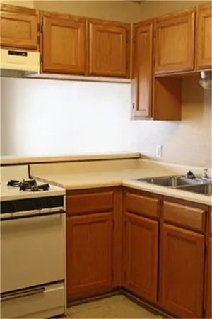 $813 | 1301 South Tyler Street, Unit 50, Beeville, TX 78102