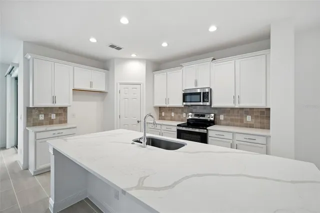 $649,990 | 7962 Syracuse Drive, Clermont, FL 34714