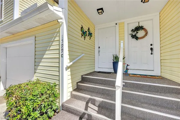 $2,500 | 1599 Trafalgar Lane, Unit O201, Naples, FL 34116