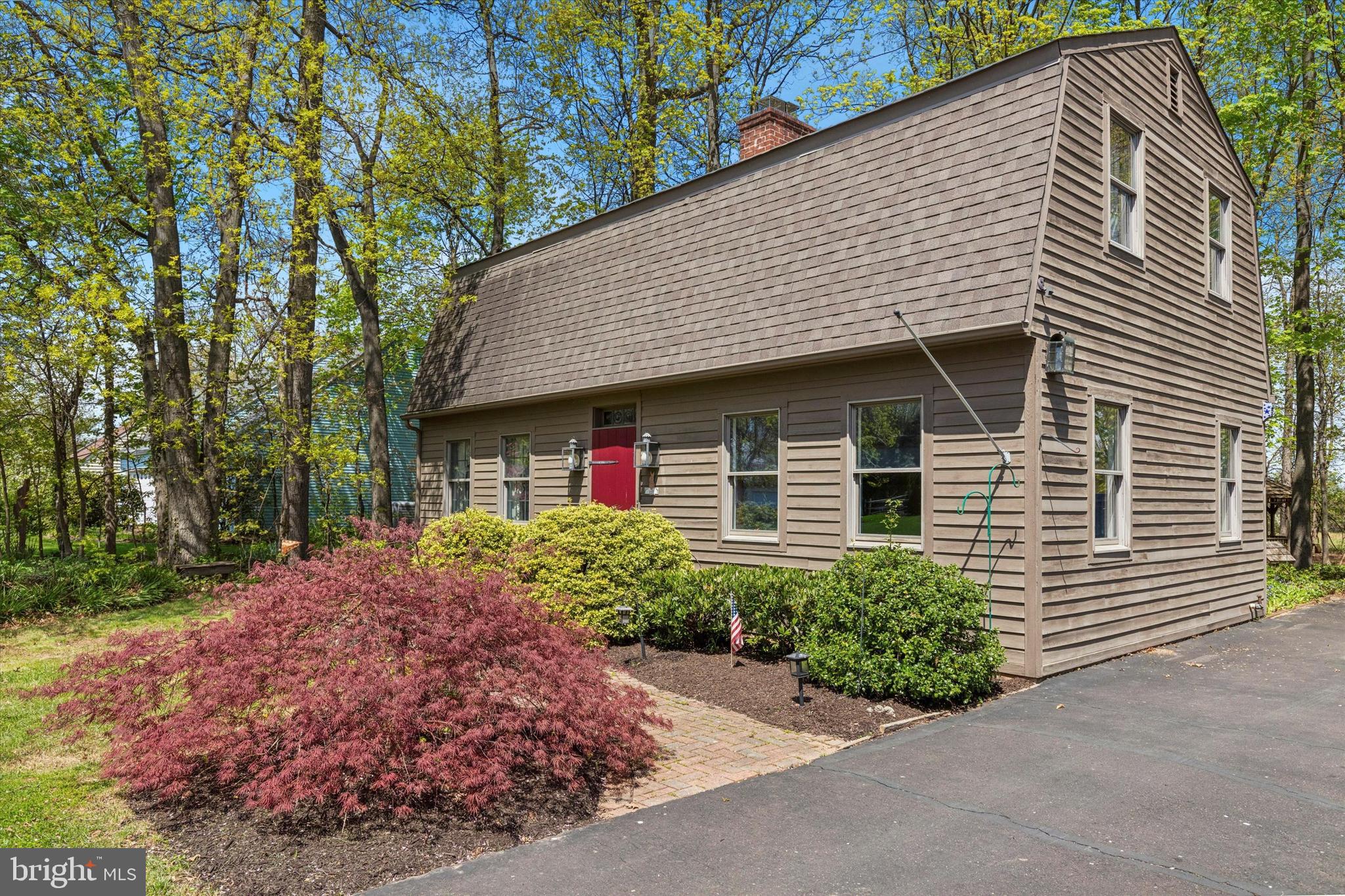 127 Olde Pilgrim Road Dublin, PA 18917 - Photo 3 of 43 Nice landscaping