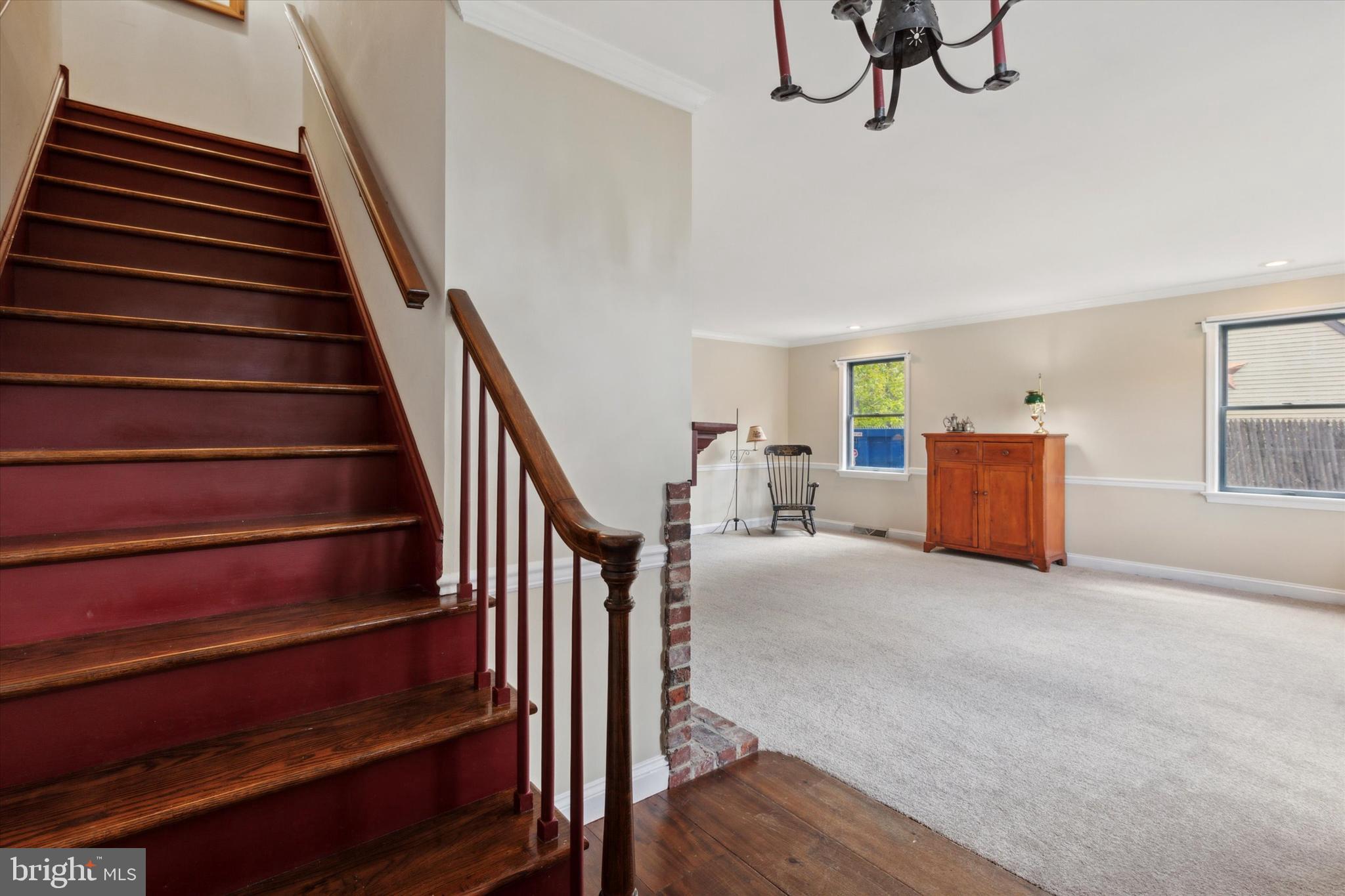 127 Olde Pilgrim Road Dublin, PA 18917 - Photo 8 of 43 Staircase from foyer