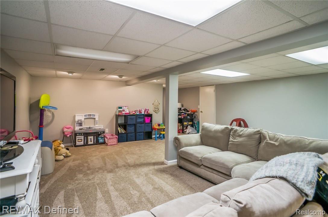 5067 North Georgetown Road Grand Blanc, MI 48439 - Photo 27 of 29 28.jpg