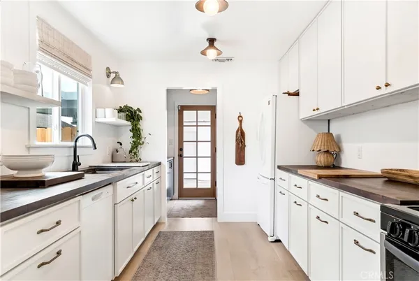 $899,000 | 1026 West Carlton Place, Santa Ana, CA 92707