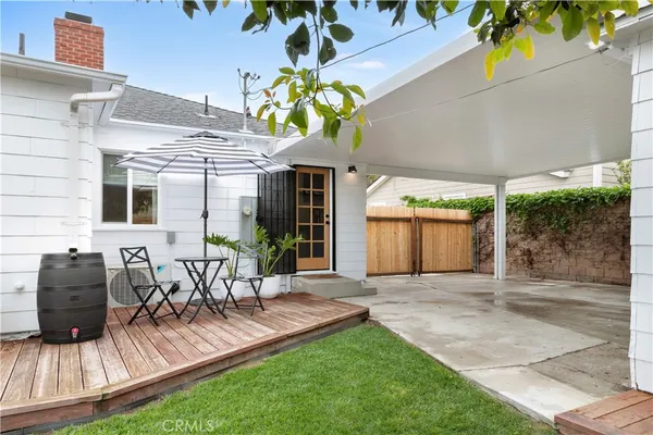 $899,000 | 1026 West Carlton Place, Santa Ana, CA 92707