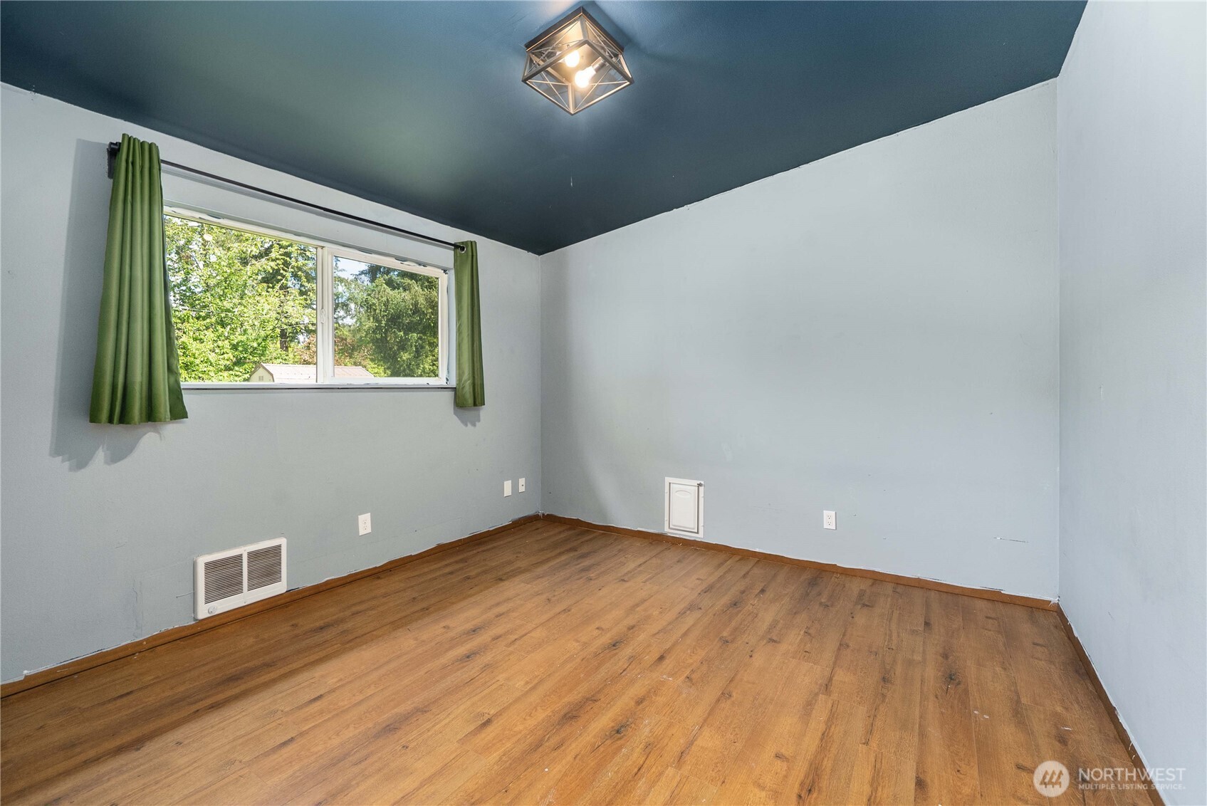 21813 223rd Place Southeast Renton, WA 98058 - Photo 14 of 30 Gallery Image 14