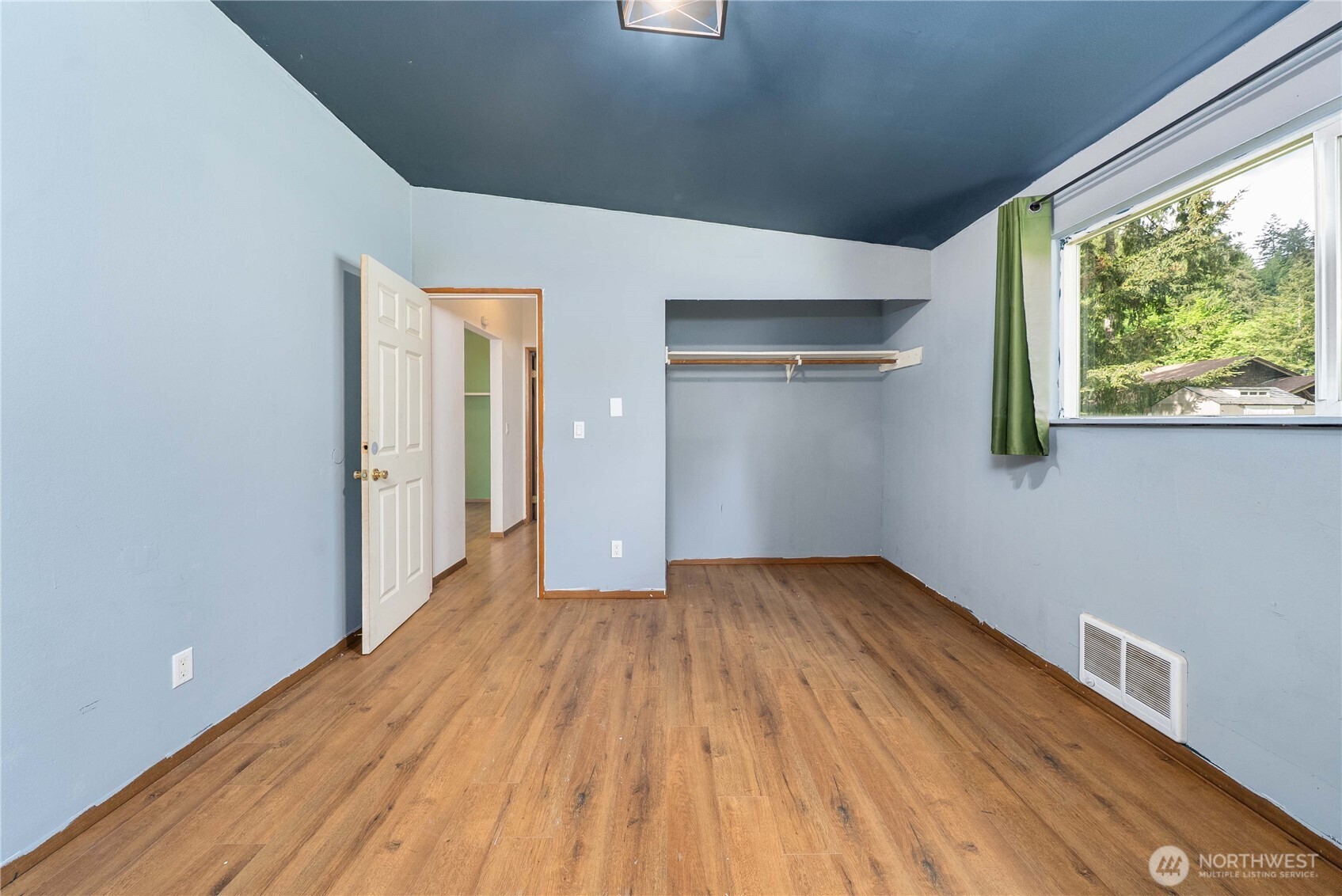 21813 223rd Place Southeast Renton, WA 98058 - Photo 15 of 30 Gallery Image 15