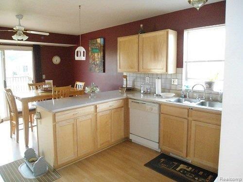 28366 Gamble Road New Baltimore, MI 48047 - Photo 6 of 21 005.JPG