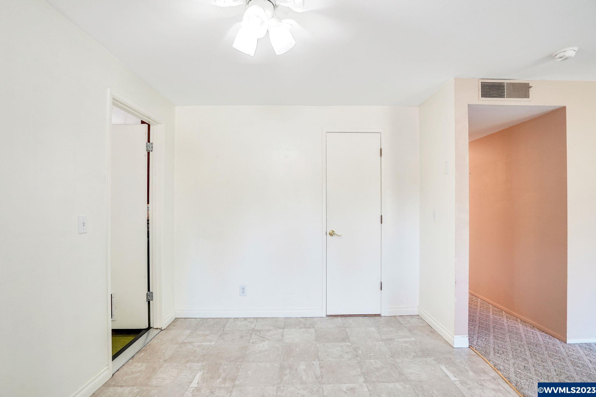 910 Fabry Road Southeast Salem, OR 97306 - Photo 11 of 33
