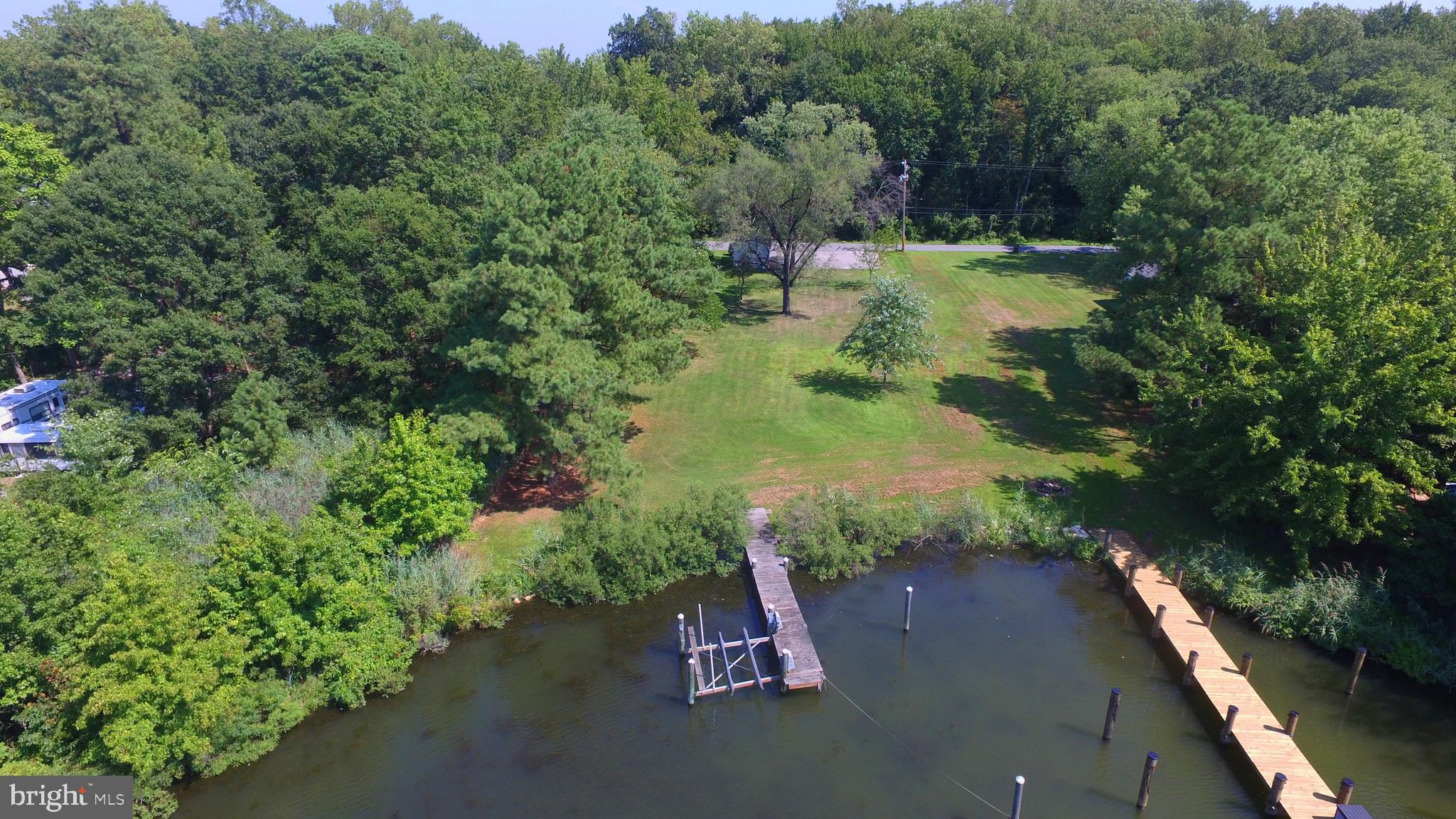 3713 Clarks Point Road Middle River, MD 21220 - Photo 4 of 23