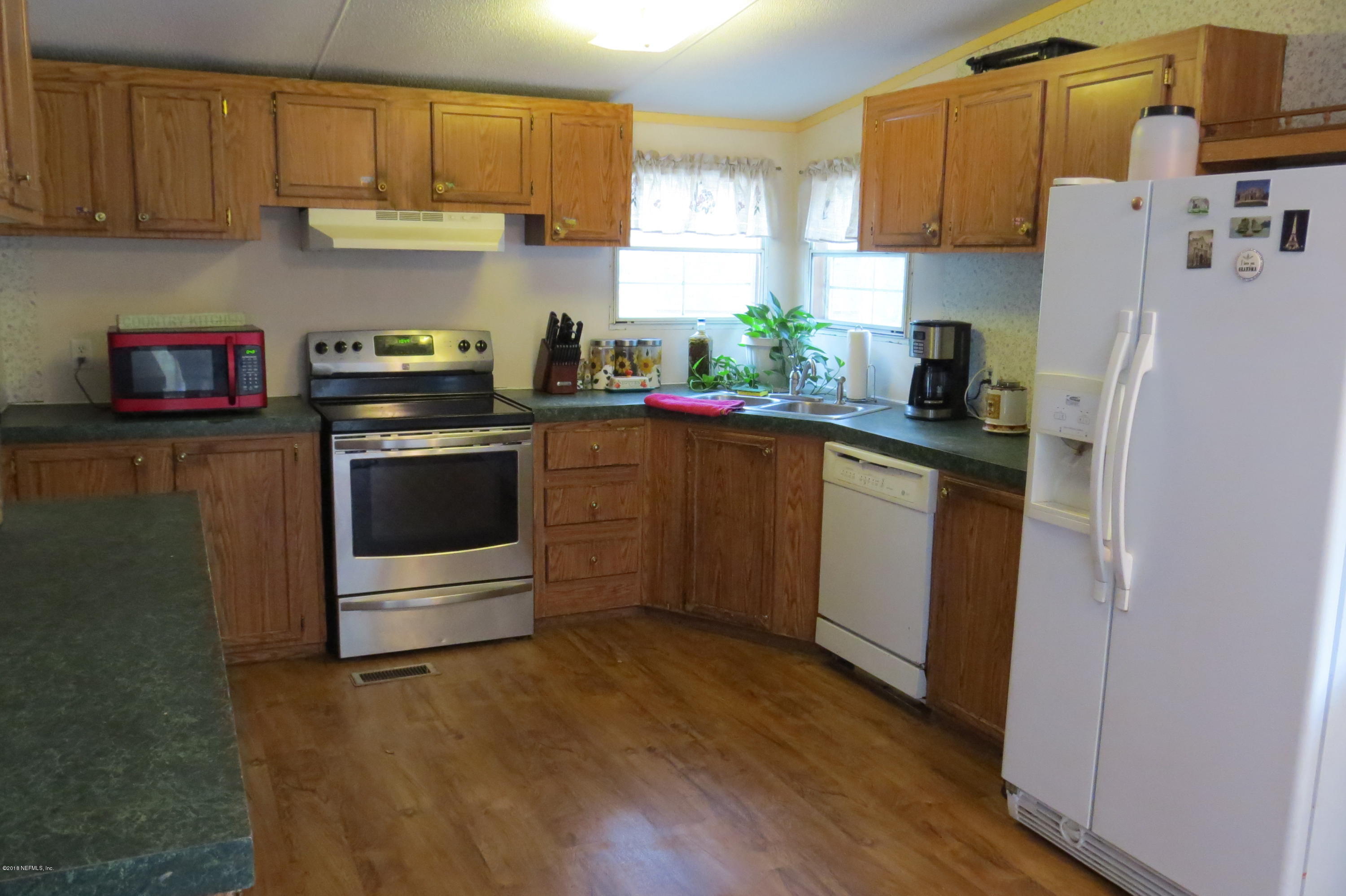 874 Cousintown Road Interlachen, FL 32148 - Photo 6 of 18 Kitchen