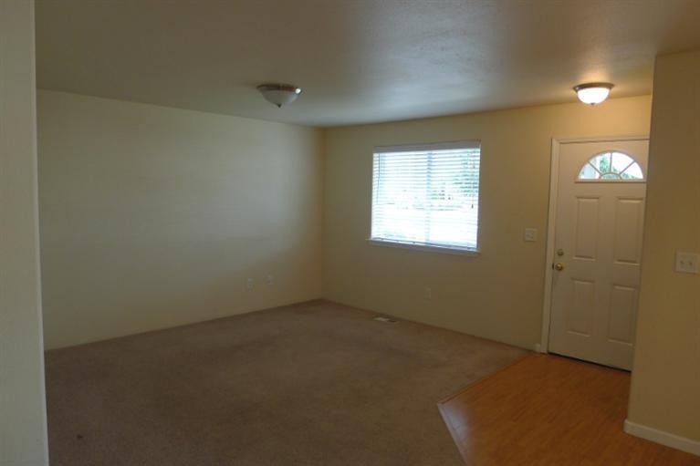 637 Valley Heart Lane Central Point, OR 97502 - Photo 2 of 7 Additional Photo