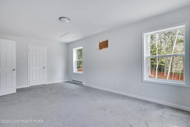 $2,250 | 458 Country Pl Drive, Tobyhanna, PA 18466