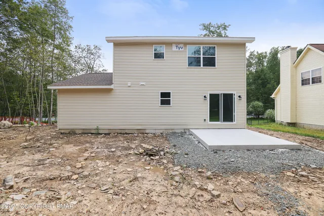 $2,250 | 458 Country Pl Drive, Tobyhanna, PA 18466