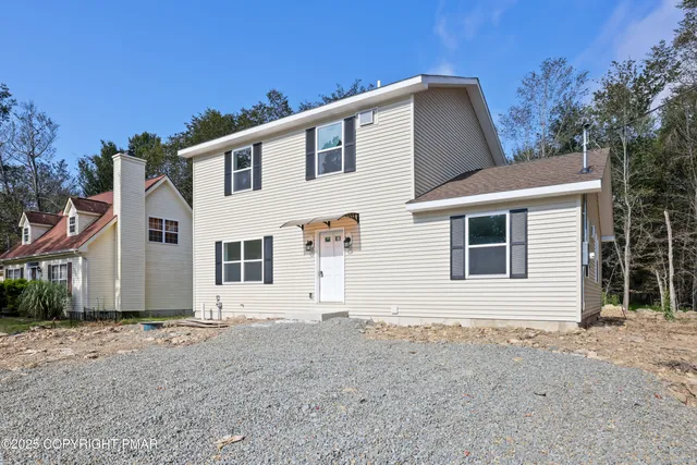 $2,250 | 458 Country Pl Drive, Tobyhanna, PA 18466