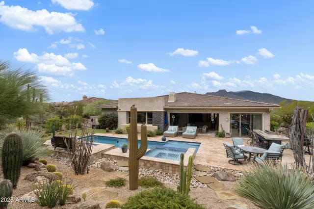 $1,899,000 | 37229 North Winding Wash Trail, Carefree, AZ 85377