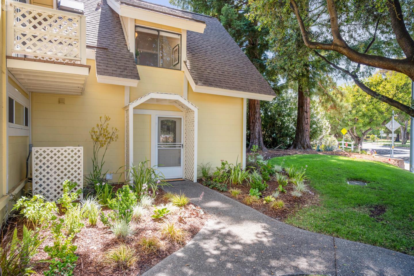 2506 West Middlefield Road Mountain View, CA 94043 - Photo 2 of 29 Gallery Image 2