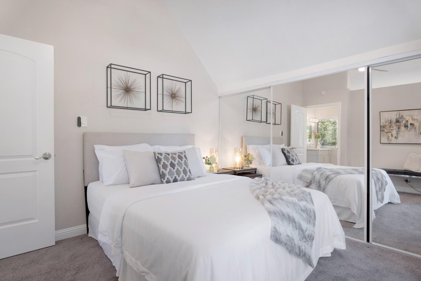 2506 West Middlefield Road Mountain View, CA 94043 - Photo 19 of 29 Gallery Image 19