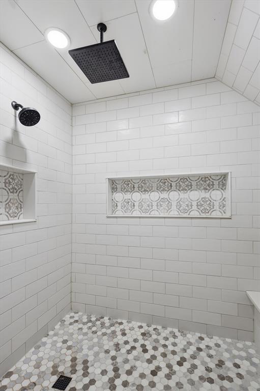 2201 South Road Whitesboro, TX 76273 - Photo 23 of 40 a bathroom with a shower
