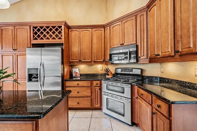 a view of a building with an outdoor space