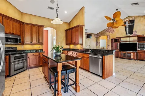 a view of a building with an outdoor space