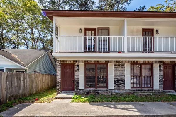 $1,550 | 120 Colonial Court, Summerville, SC 29483