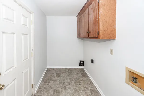 $1,550 | 120 Colonial Court, Summerville, SC 29483