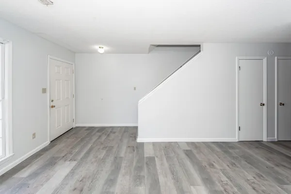 $1,550 | 120 Colonial Court, Summerville, SC 29483