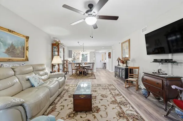 $160,000 | 2903 Granada Court, Unit 2903, Lake Wales, FL 33898