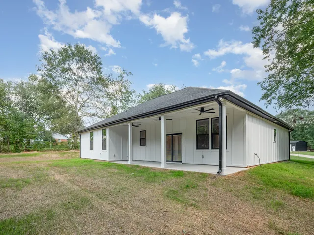 $400,000 | 6 Gavin Place, Taylors, SC 29687