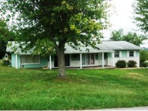 210 Ricker Avenue Greeneville, TN 37743 - Photo 1 of 1 Front View